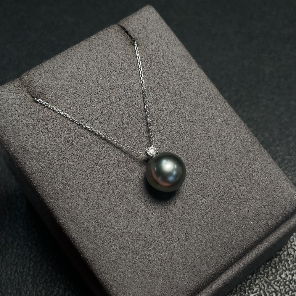 C34992210 Seawater Pearl Pendant Non-Diamond 18K Gold Total Weight Approx. 2.67g Including Chain Size Approx. 9.9mm