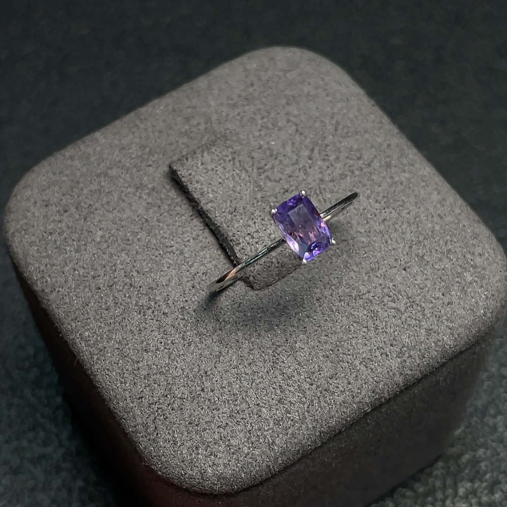 C34008885 Sapphire Ring 18K Gold Total Weight Approx.0.86g Size13 5.6*3.6mm