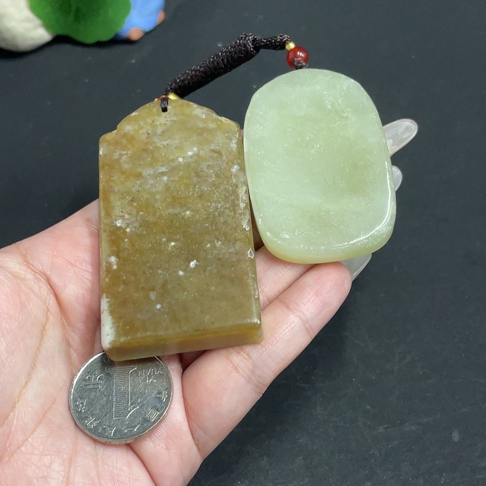 H28204172 Hetian Jade Pendant  Dragon Plaque  Fierce Tiger Descending the Mountain