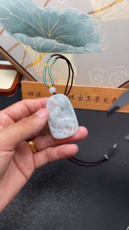 F34968786 Jadeite Zodiac Sheep Pendant Total weight about 20.7g (including rope weight)