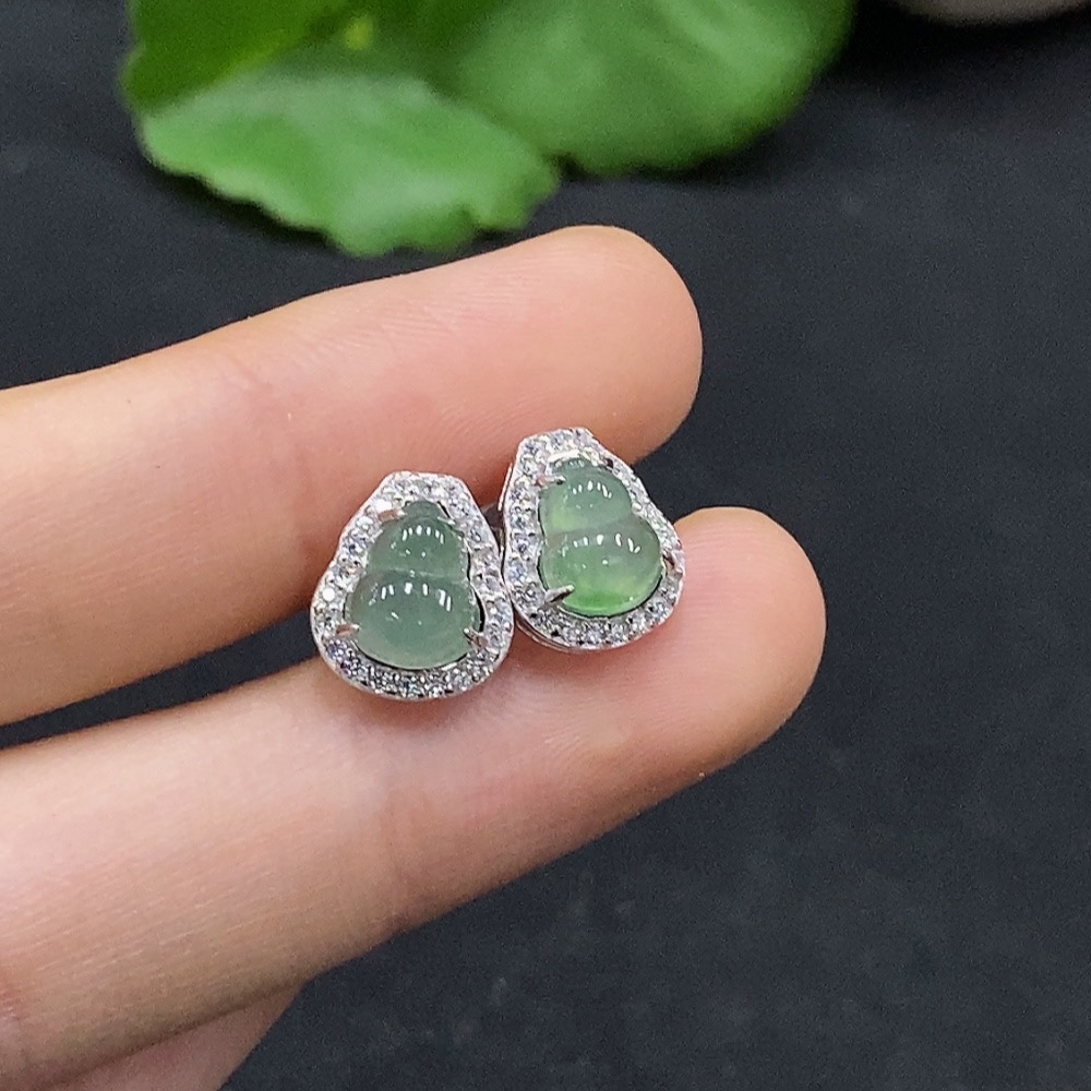 F31603767 Jadeite Gourd Inlaid Earrings Non-Gold Inlaid Total Weight About 1.85g Non-Diamond
