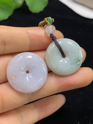 F33910527 Jadeite Pendant Sell as a Lot Beads Non-A