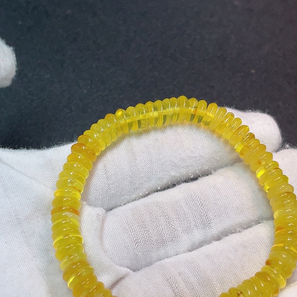 C32744146 Amber Beeswax Bracelet, Total Weight Approx. 6.8g, Size About 7.1mm