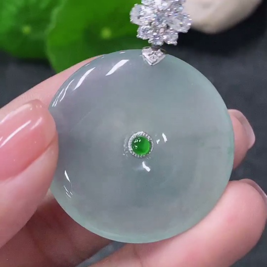 F34010274 Jadeite Pendant Peace Ring No Inscription Surface Gold Content Au75% Non-Diamond Total Weight Approx.11.87g