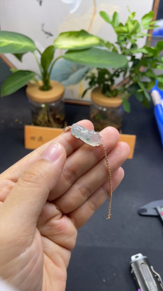 F33886858 Jadeite inlaid bracelet 18k total weight approx. 4g