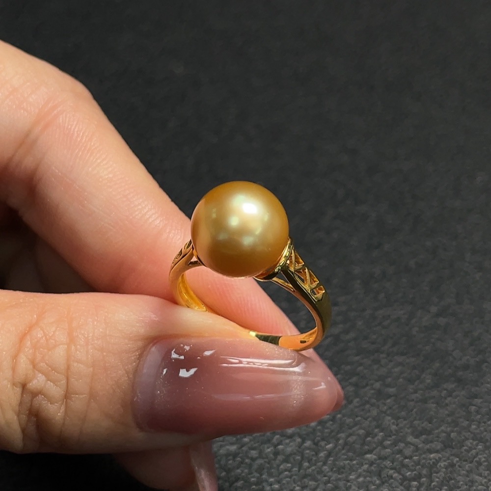 C29341692 Seawater pearl inlaid ring, 18k gold, size 14, approximately 10.3mm, total weight about 3.57g, color origin undetermined