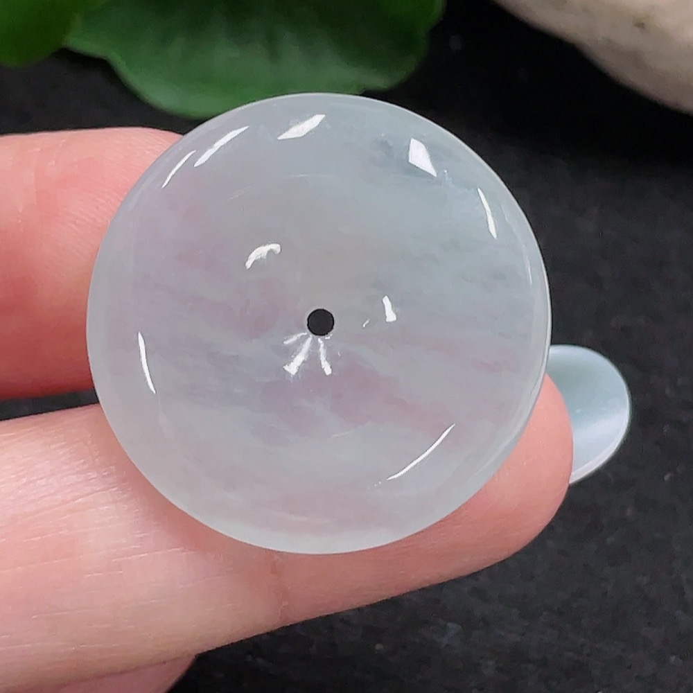 F33874194 Jadeite Safety Buckle Pendant, Total Weight Approx. 7.2g