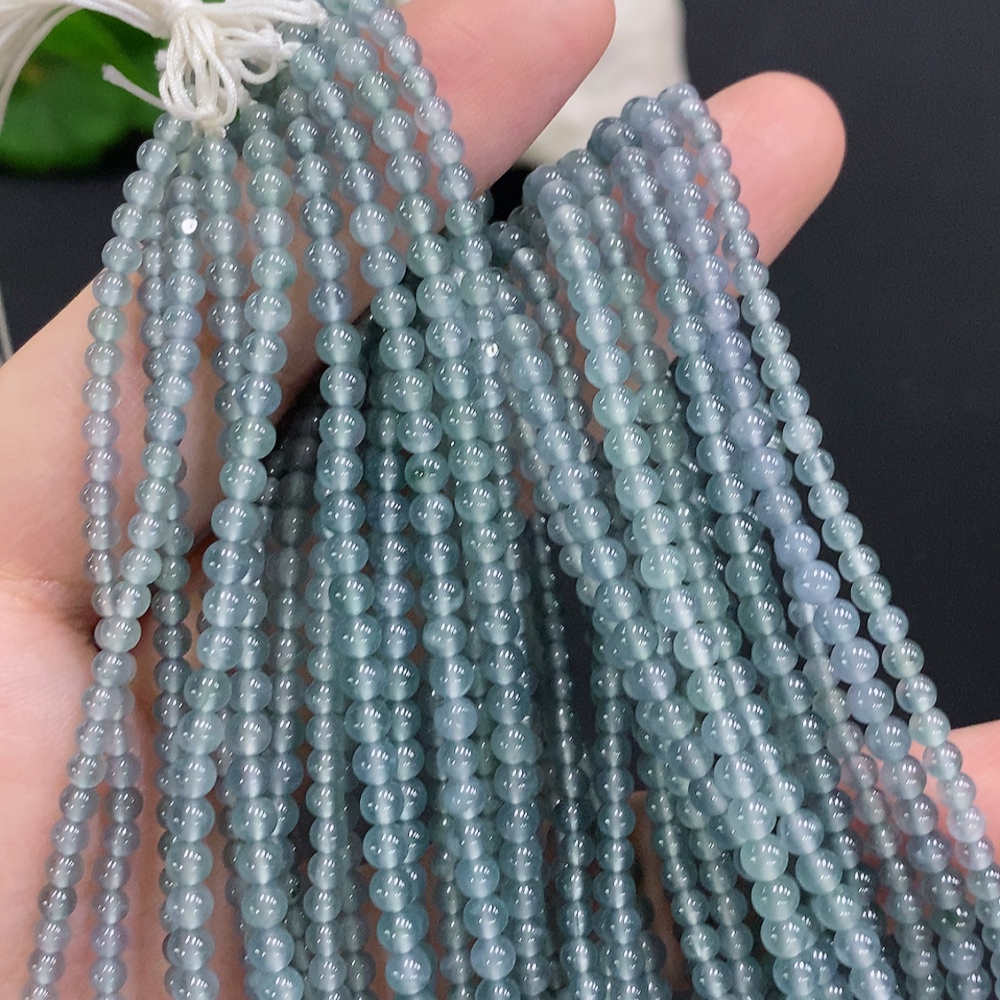 F33856447 A batch of 9 jadeite bead bracelets