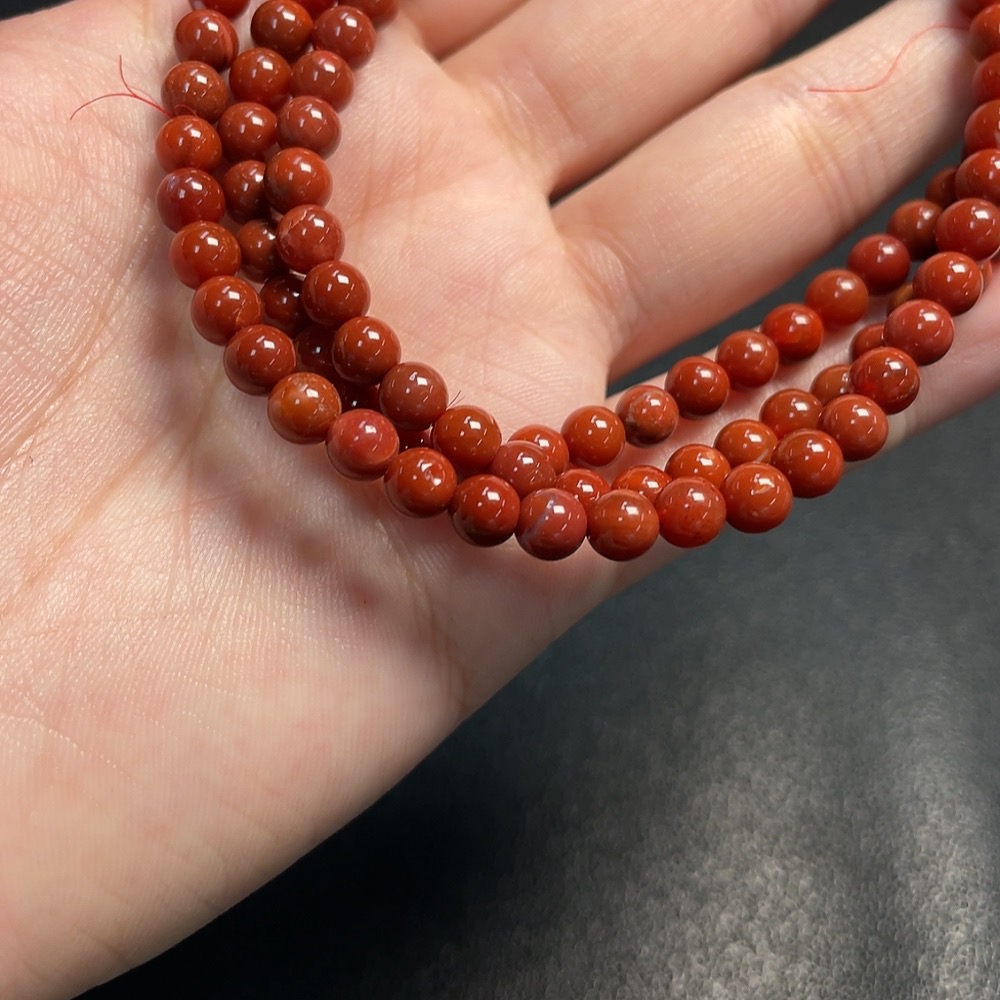 C34992297 South Red Agate Bead Strand with Visible Organic Matter, Total Weight Approx. 27.1g, Size ca. 5.1mm
