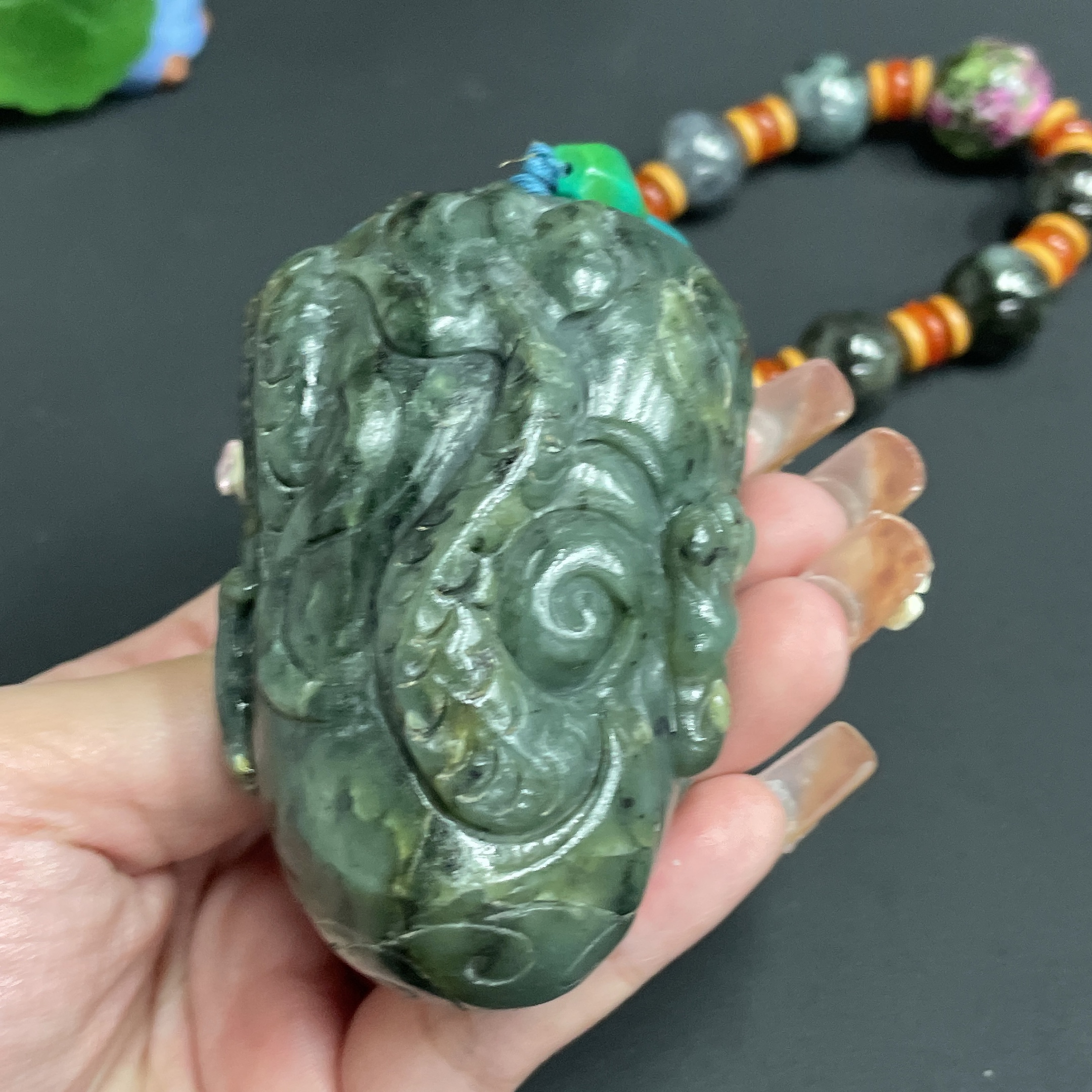 H22441731 Hetian Jade Handheld Piece "Dragon Roaming the World" with Chain, Total Weight 478.79g, Chain Not Included