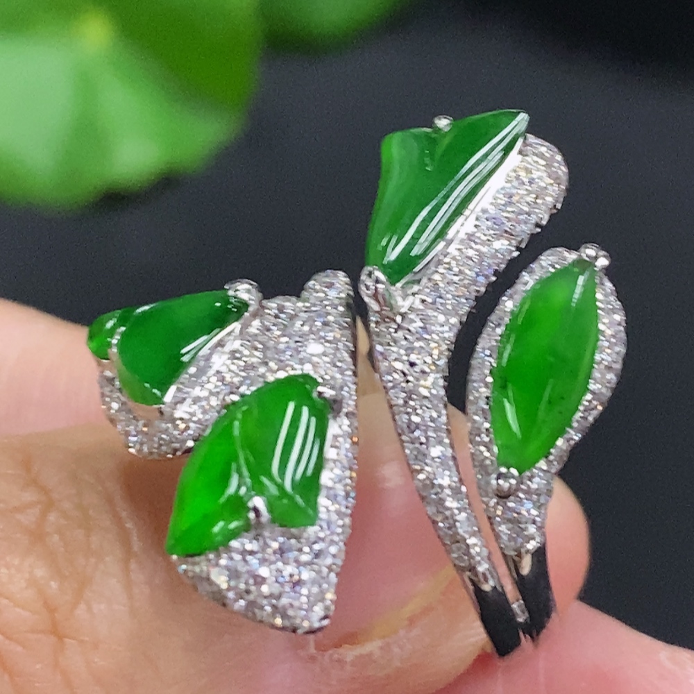 F30452380 Jadeite Inlaid Ring 18K Gold Size 13 Total Weight Approx. 9.6g (With Diamond Accents)