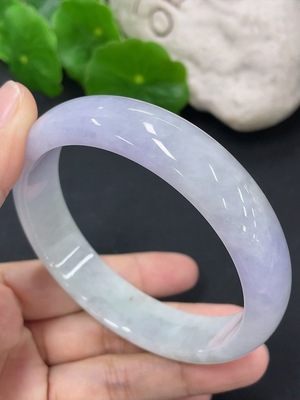 F41934518 翡翠正圈手镯 圈口59.5mm 货品总约重54.7g