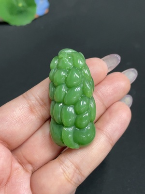 H33931598 Hetian Jade Pendant, Many Children and Much Happiness, Total Weight About 29g