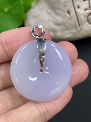 F46598715 翡翠挂件 平安扣  18k  货品总重约12.5g