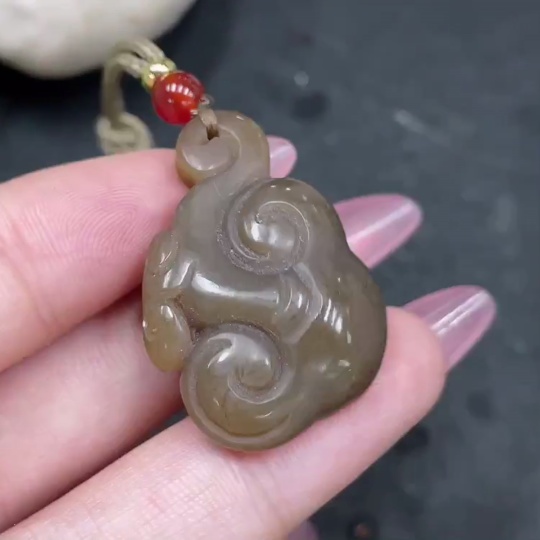 H33840897 Hetian Jade Pendant Ruyi