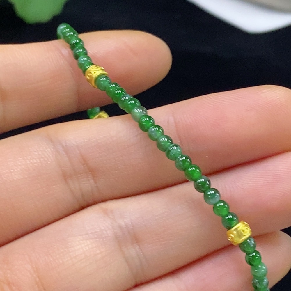 F32789631 Jadeite bracelet, approx. 2.8mm, total weight approx. 3.5g, non-gold