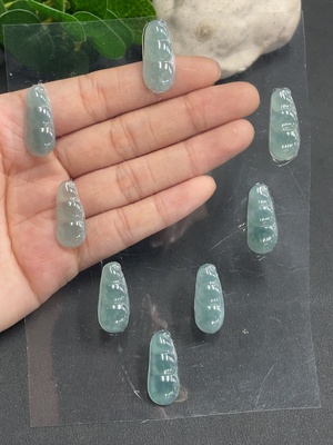 F15686953 翡翠镶嵌件豆子  一手走