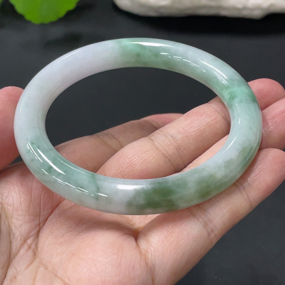 F33838256 JadeiteRound Bangle Bracelet, Total Weight Approx. 48.7g, Inner Diameter 55.7