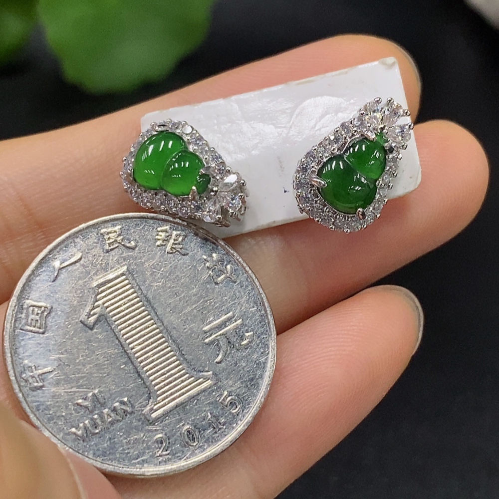 F29381413 JadeiteInlaid Earrings Non-Gold