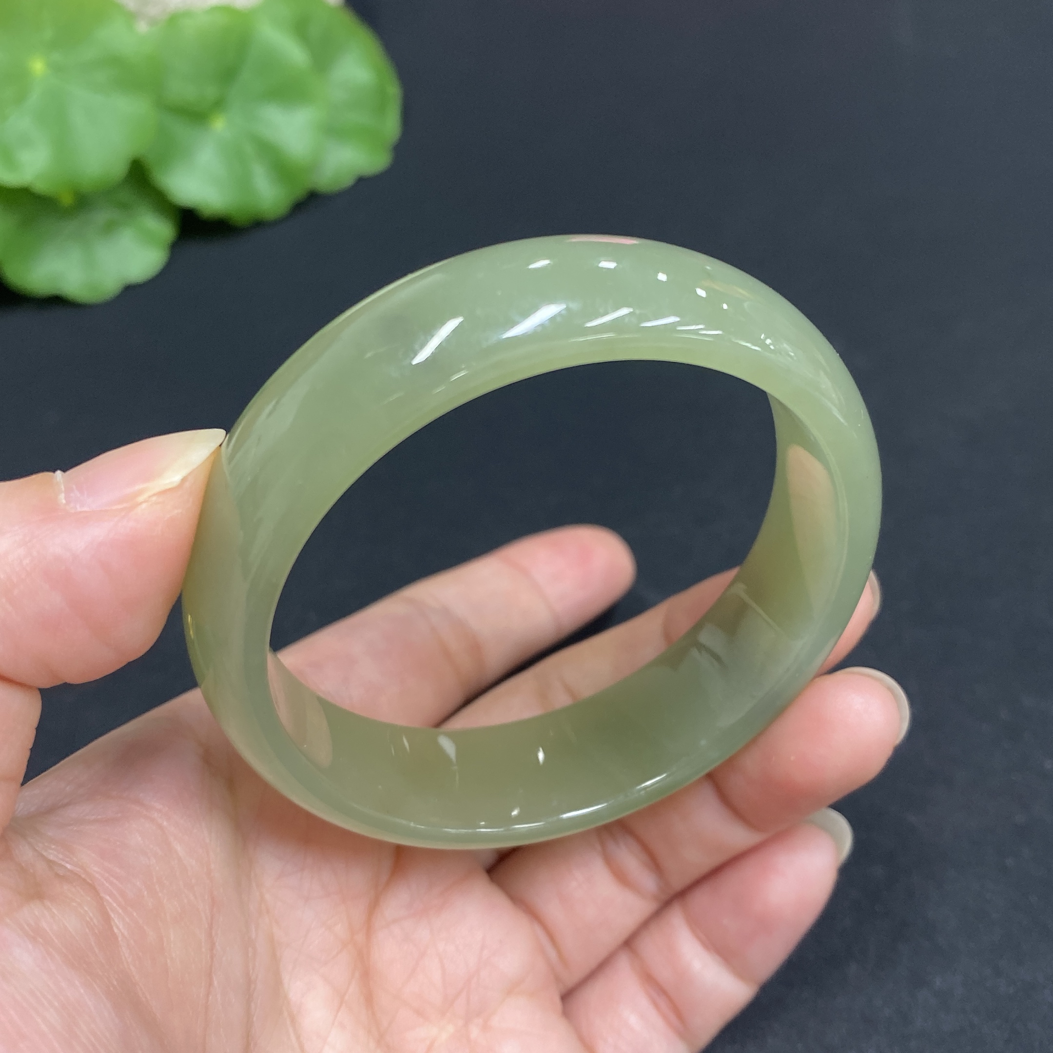 H34036704 Hetian Jade Round Bracelet Size 52.4 Total Weight Approx. 41.8g