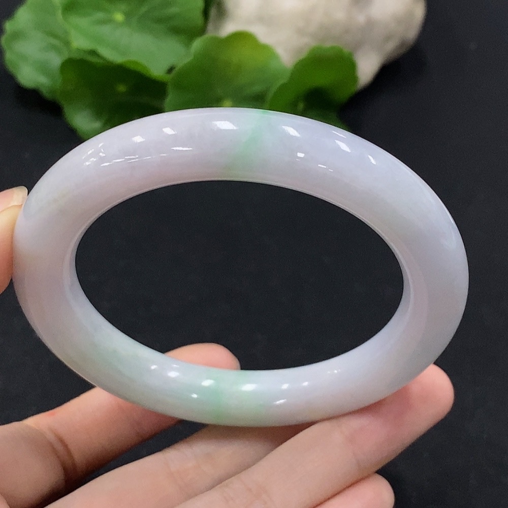 F35132922 Jadeite Round Bangle Total Weight Approx. 66g Size 57