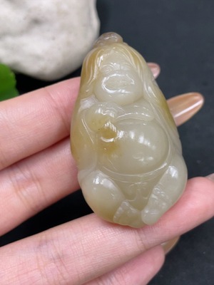 H32706243 Hetian Jade Pendant - Liu Hai Playing with the Golden Toad
