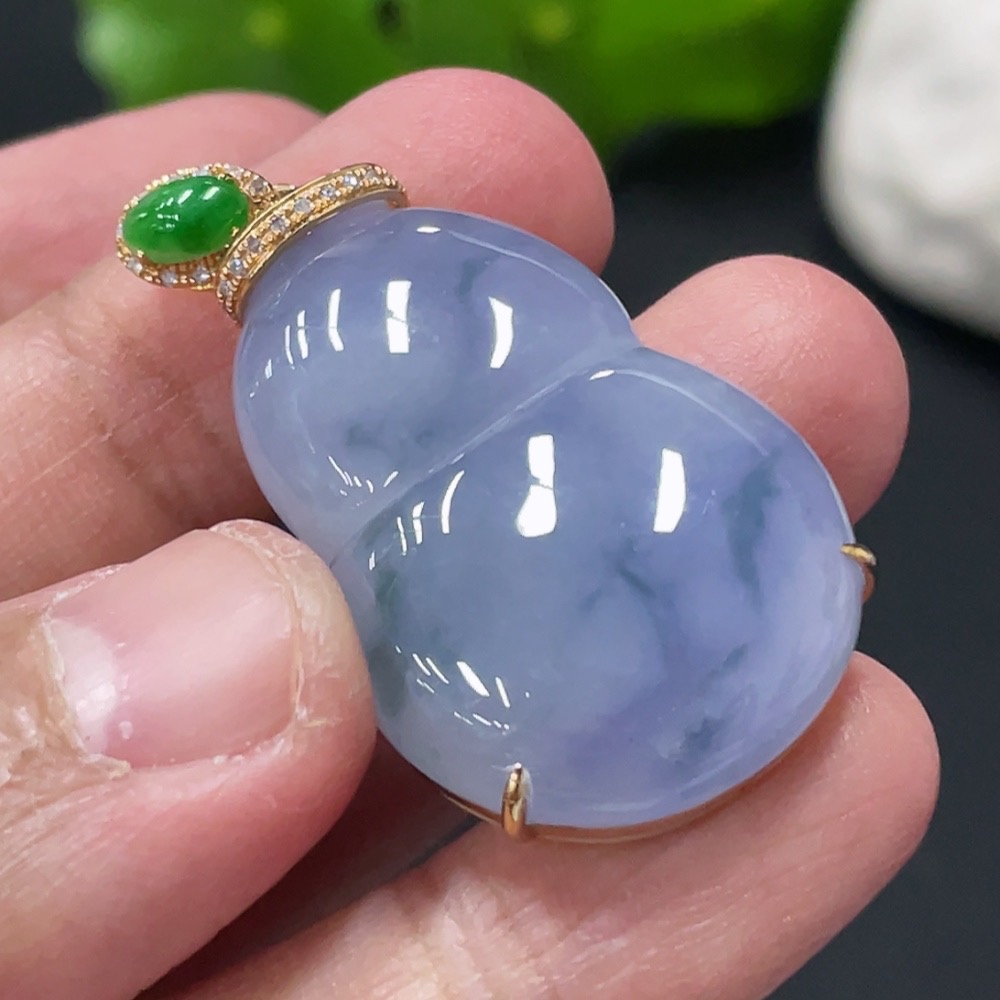 F30557910 Jadeite Gourd Inlaid Pendant 18K Gold Inlaid Total Weight Approx. 10.79g