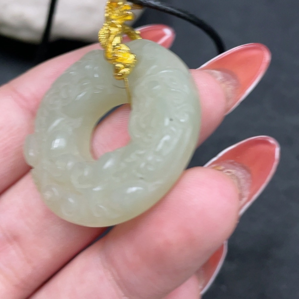 H34960714 Hetian Jade Pendant - Auspicious Beast Ring Non-Gold
