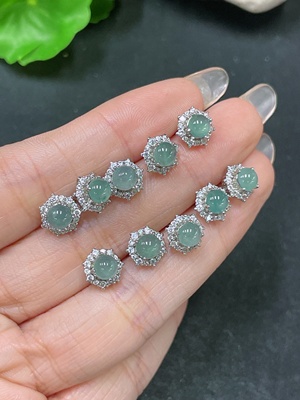 F34065108 Jadeite Inlaid Earrings Sell as a Lot