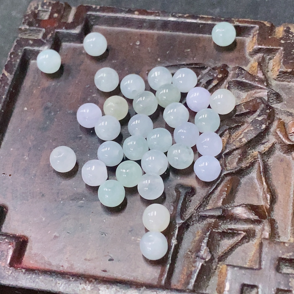 F34042831 Jadeite Beads Approx. 5.2mm Total Weight Approx. 11.7g Sell as a Lot