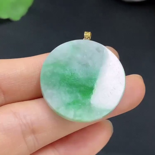 F26028597 Jadeite Plain Pendant 18k Total Weight Approx.8.26g
