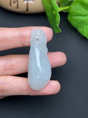 F45457882 翡翠挂件 钱袋 总重约9.56g