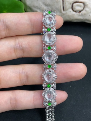 F43194358 翡翠手链 18k 配镶钻石 货品总重约15.4g