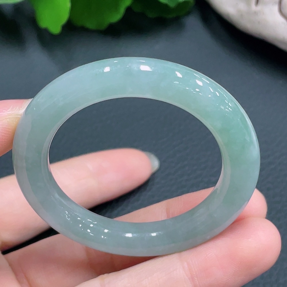 F23627333 Jadeite Donut Pendant Total Weight 24.690g
