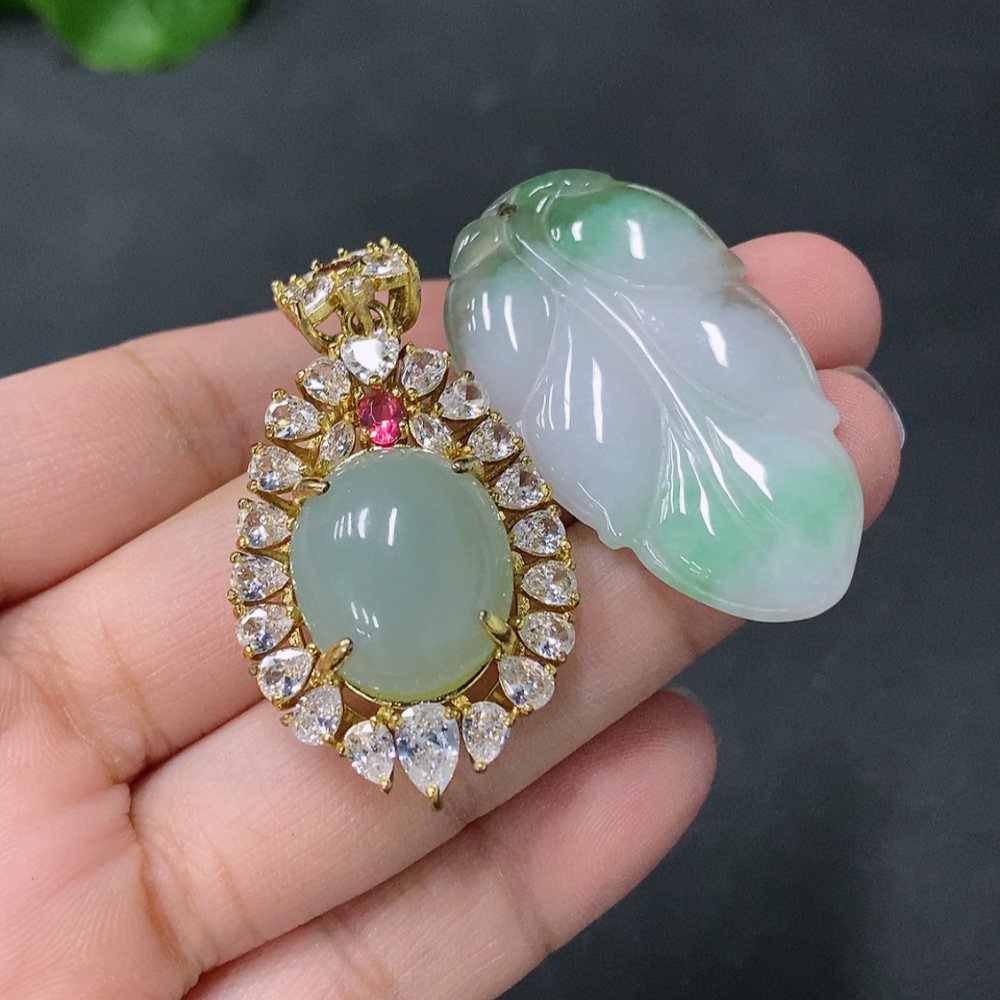 F20292706 Jadeite Pendant Non-gold Inlaid