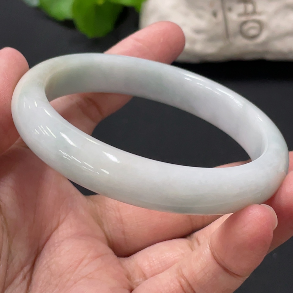 F32821224 Jadeite regular bangle