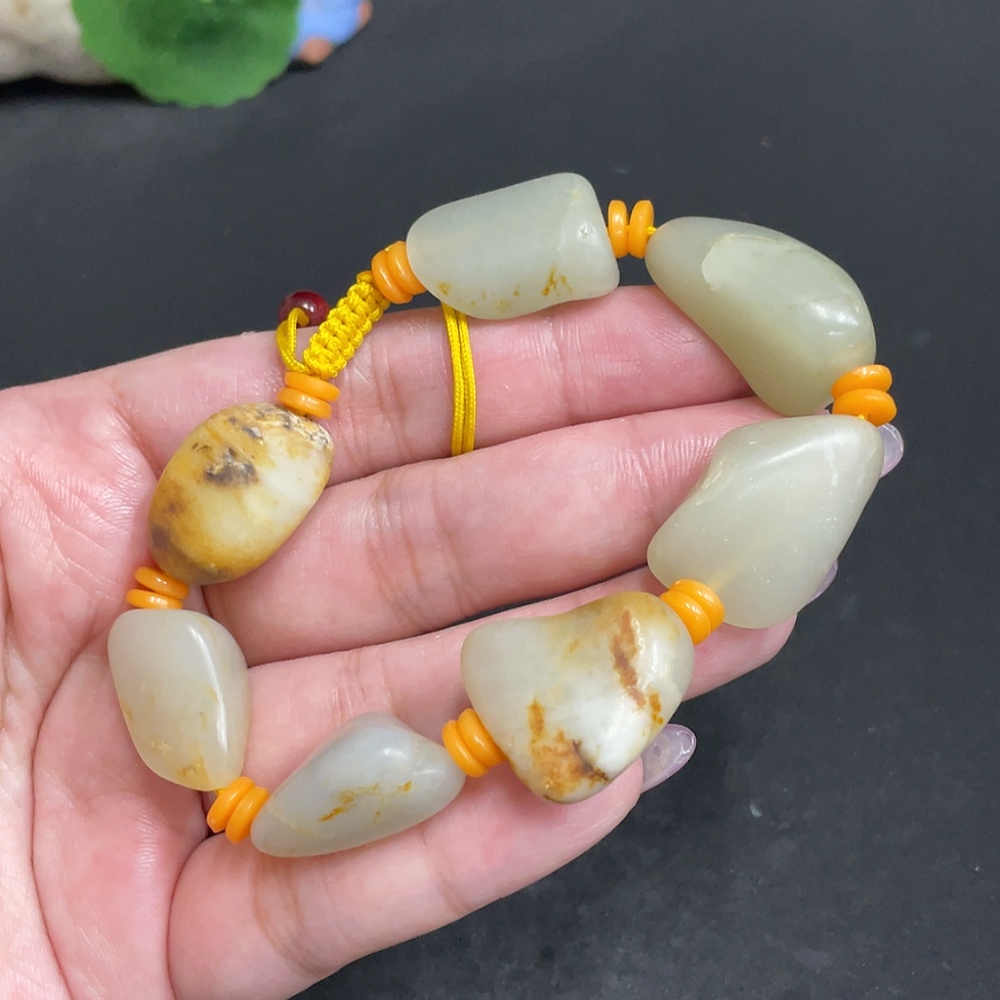 H33880361 Hetian Jade Bracelet with Other Mineral Components, Undetermined Skin Color Origin, Non-Hetian Jade Beads, Total Weight Approx. 48.3g