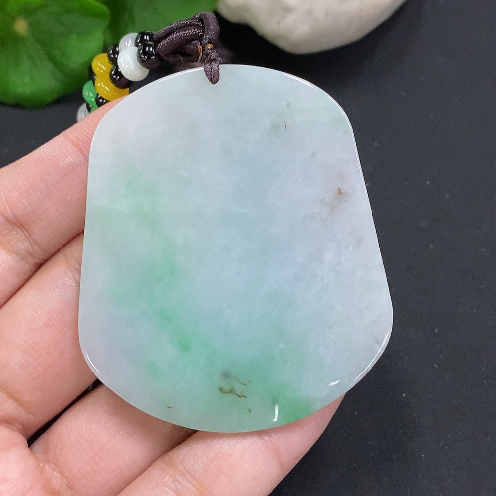 F35106588 Jadeite Guanyin pendant Total weight about 39.2g (including rope weight) Matching beads not jadeite