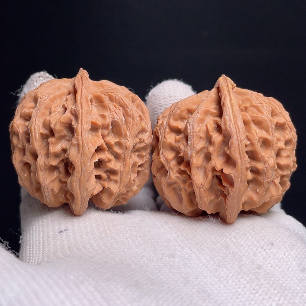 W23652385 Apple Orchard Walnut, Total Weight Approx. 34.6g, Size 37.8mm