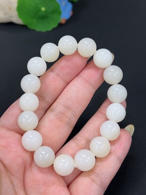 H41946858 和田玉手串 卡11.7mm左右 货品总重约43.9g