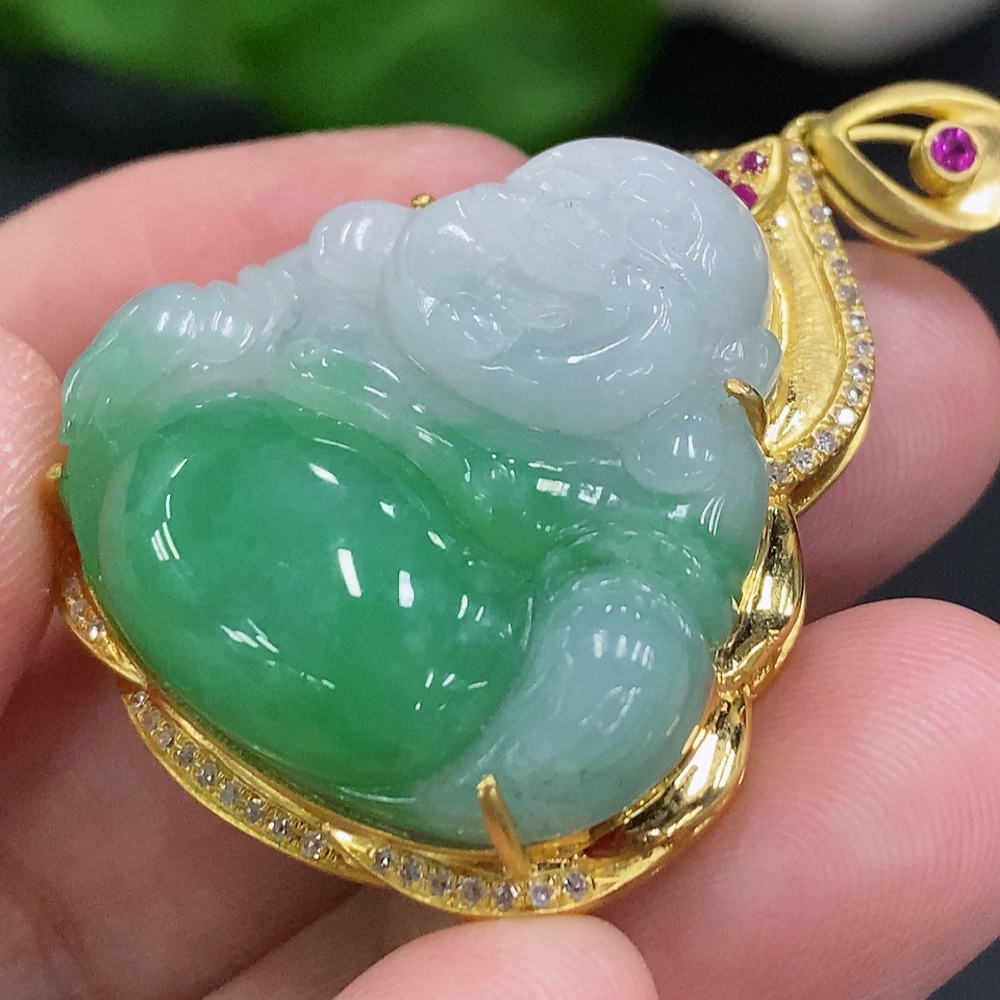 F33934224 Jadeite Buddha Pendant Set in 18K Gold, Total Weight Approx. 12.6g (Colorless Stones Are Diamonds)