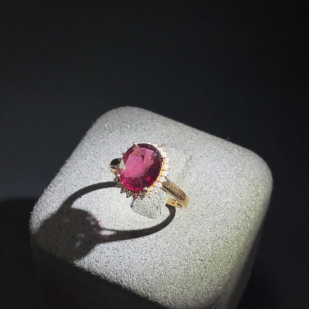C20255962 Tourmaline Inlaid Ring 18K Gold Size 14 Total Weight Approx. 2.63g Hallmark 2.32ct