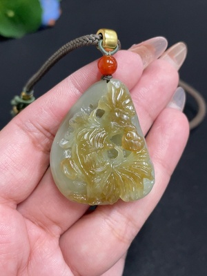 H32781087 Hetian Jade Pendant Rooster