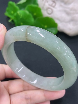F46567146 翡翠正圈手镯 圈口55.3mm 货品总约重65.27g