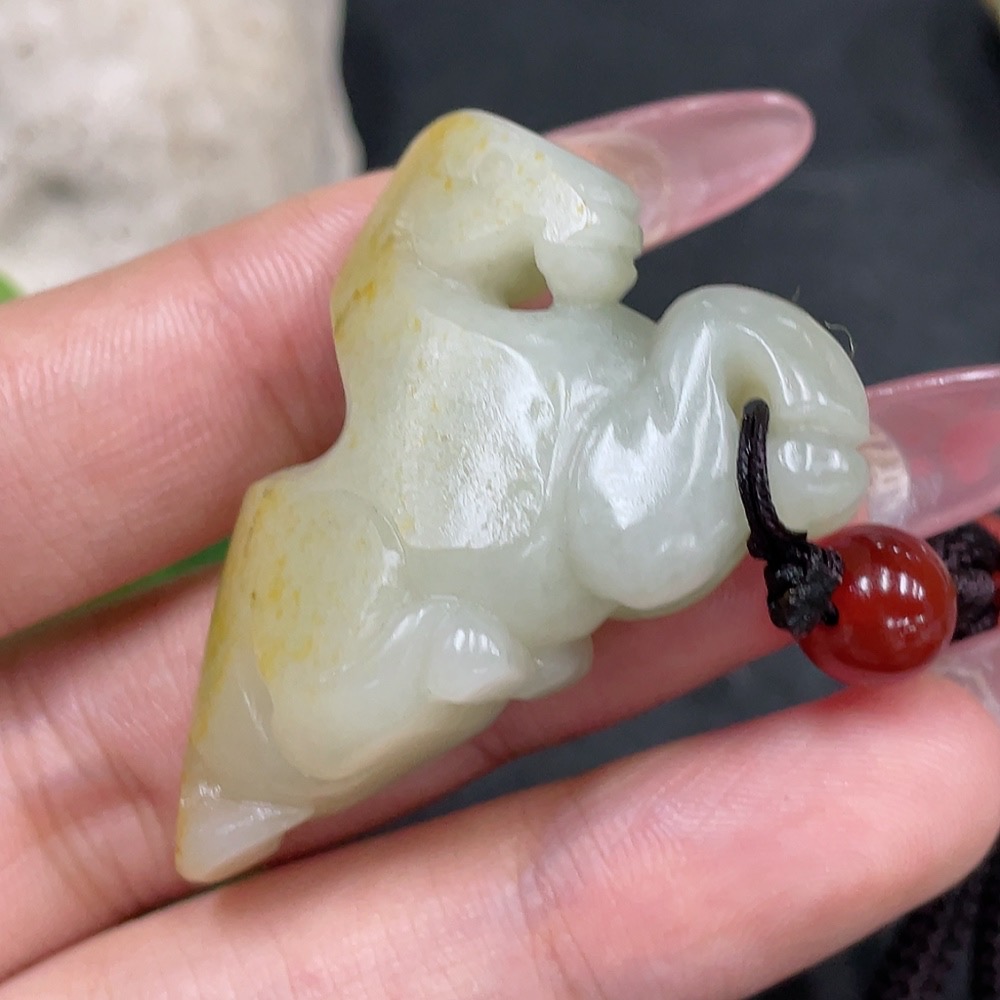 H33898008 'Hetian Jade Pendant - Success at Once - Undetermined Skin Color Origin - Total Weight (Including String): 20.9g'