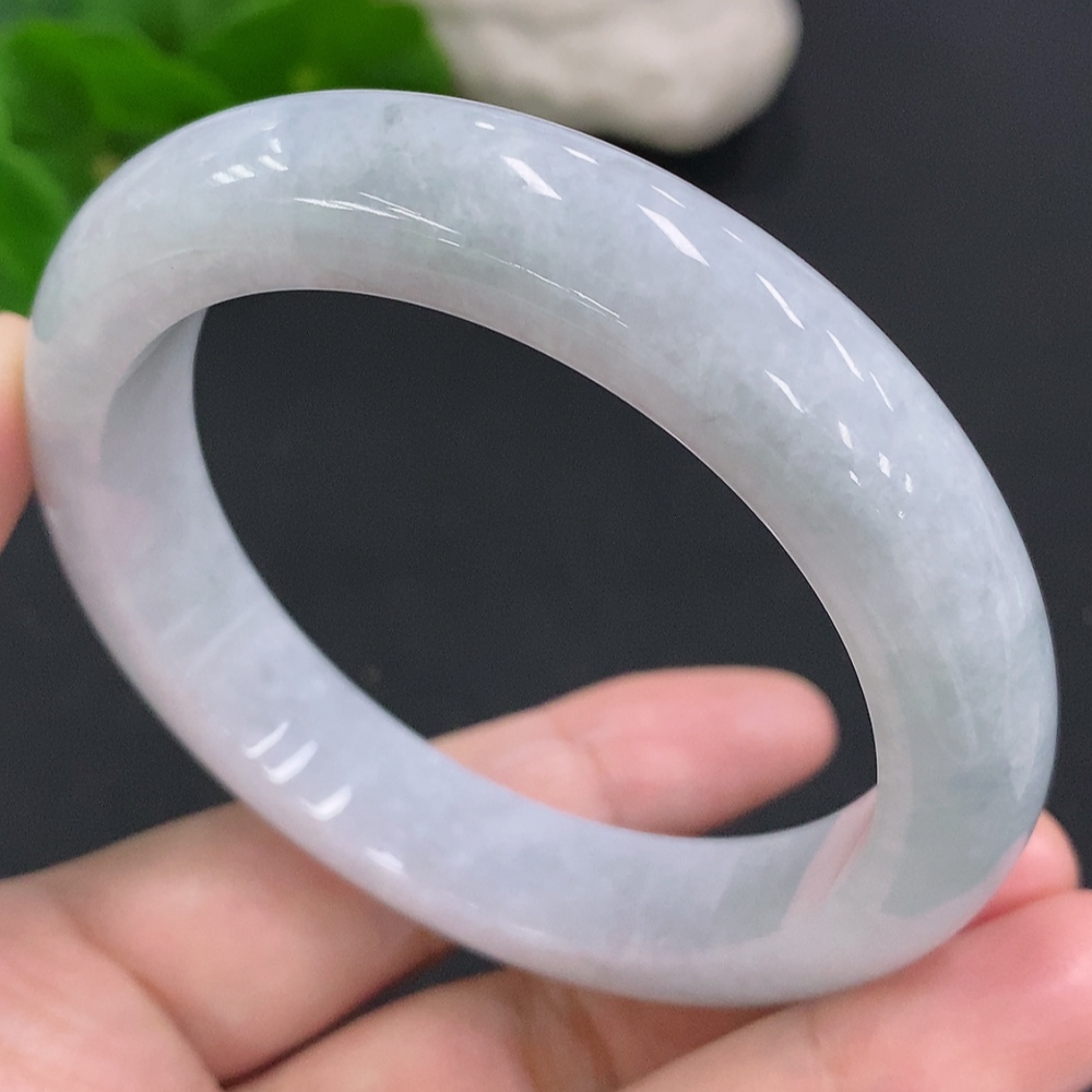 F34071668 Jadeite Round Bracelet Size 57.7 Total Weight Approx. 66.7g