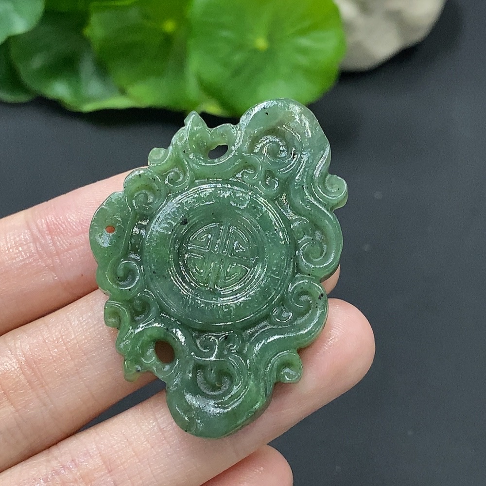 H08453082 Hetian Jade Pendant Total Weight 14.2g