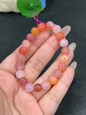 H41946120 盐源玛瑙手串 卡8.6mm左右 仅红色 货品总重约18.8g