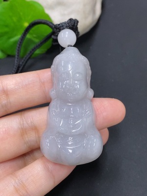 F46558080 翡翠宝宝佛挂件 货品总重量约34.5克（含绳重）配珠非翡翠