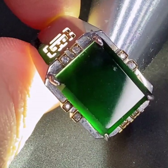 F33932429 Jadeite Inlaid Ring 18K Gold Size 18 Total Weight Approx. 8.8g